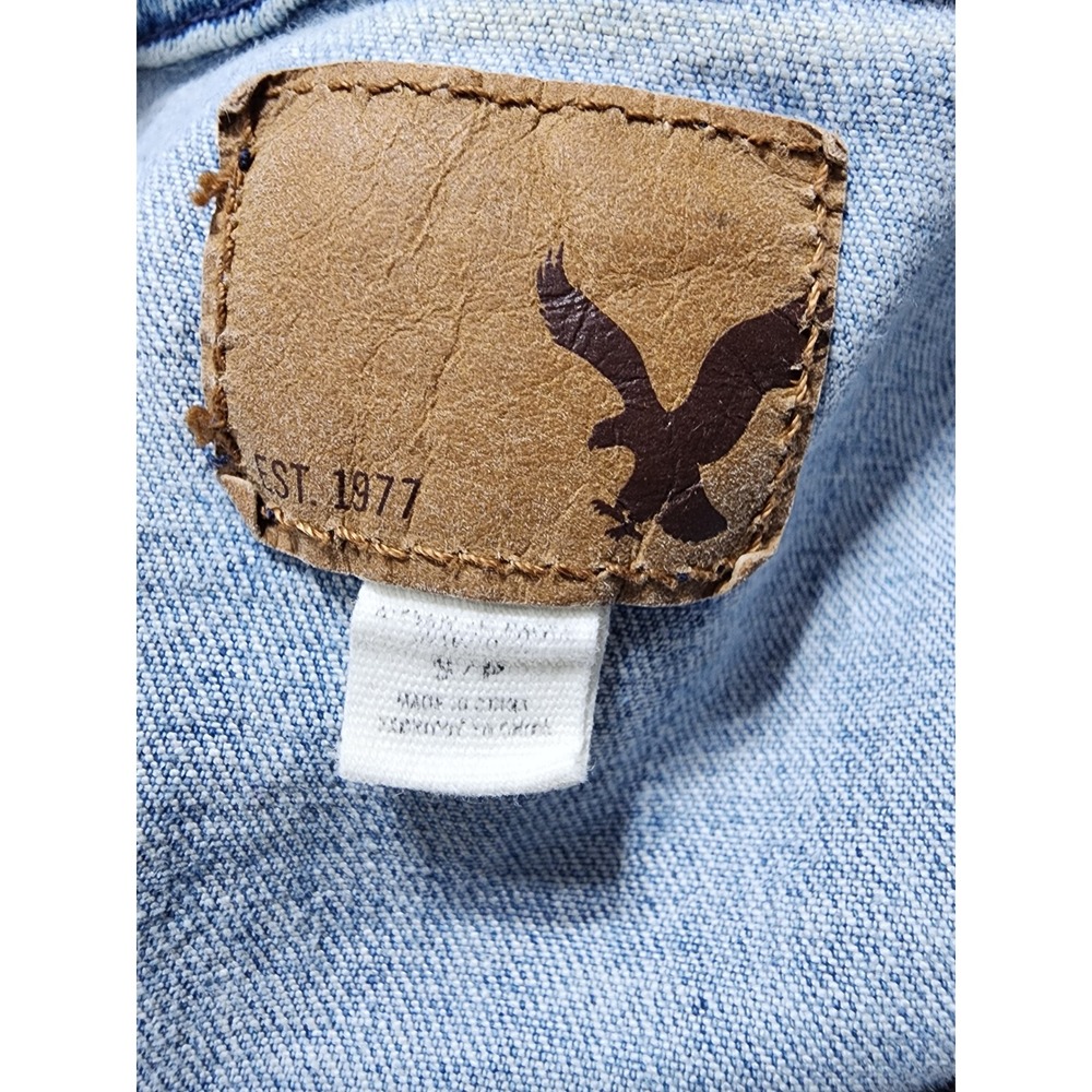 American Eagle Denim Vest Women S Light Wash Button Front vest - Picture 3 of 13